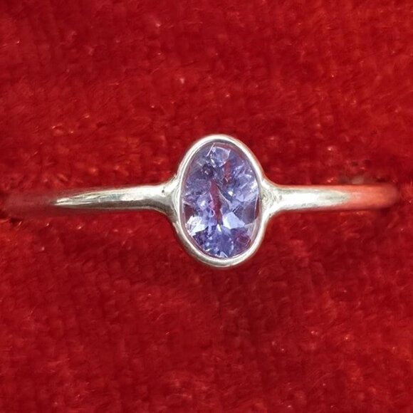 Silver Tanzanite (0.4ct) Rhodium Plated Ring - Picture 3 of 3